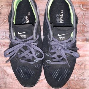 NIKE FREE TRI FIT 5.0